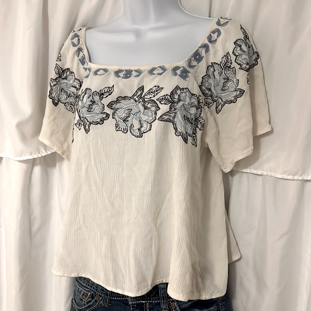 Cloud Chaser Embroidered Crop Top